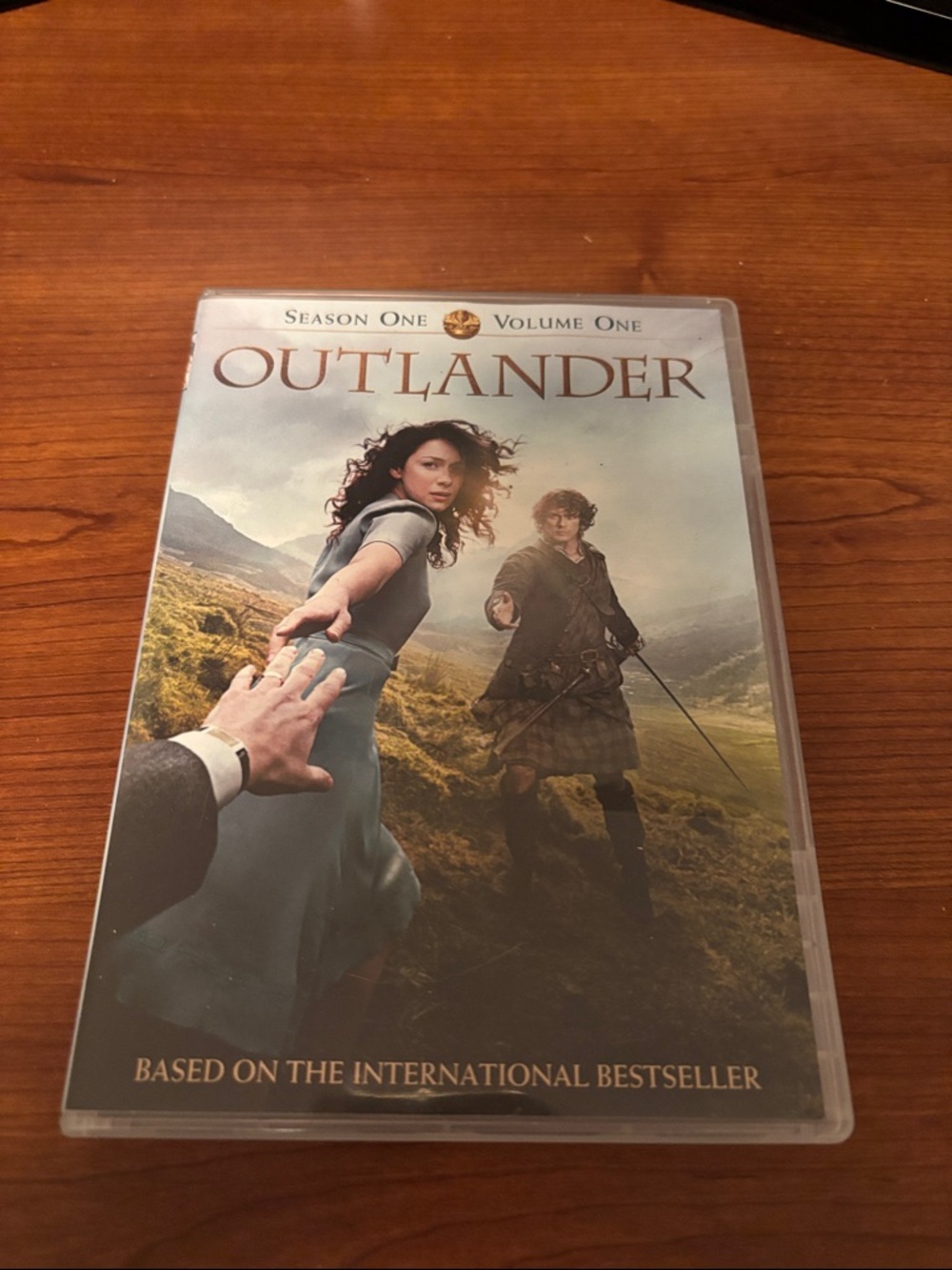 Sony Outlander Season 1 Volume 1 DVD Case with Green and Brown Cover Art